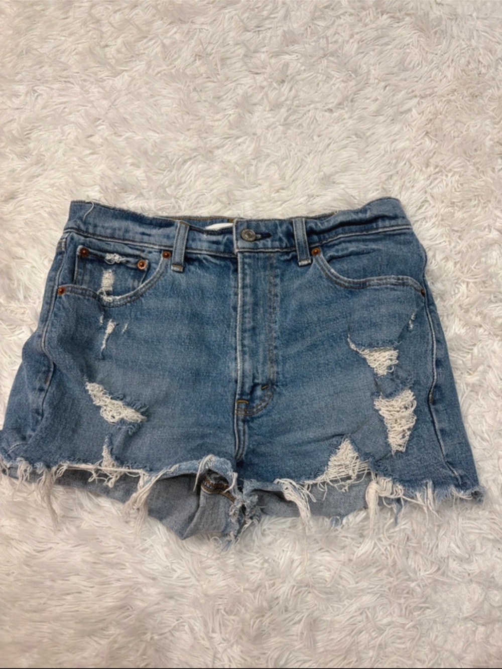 Abercrombie the mom High-Rise Distressed Denim Shorts - Blue